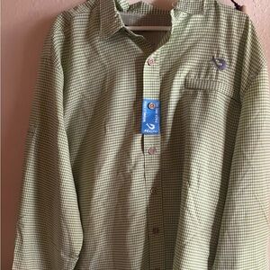 Mojo Long Sleeved Buttun Up Performance Shirt.  XXL.  NWT